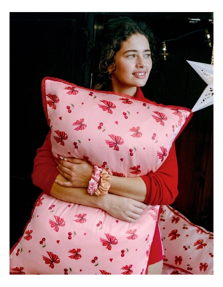 Pure Silk Queen Pillowcase with Lace Trim in Emmie image 6