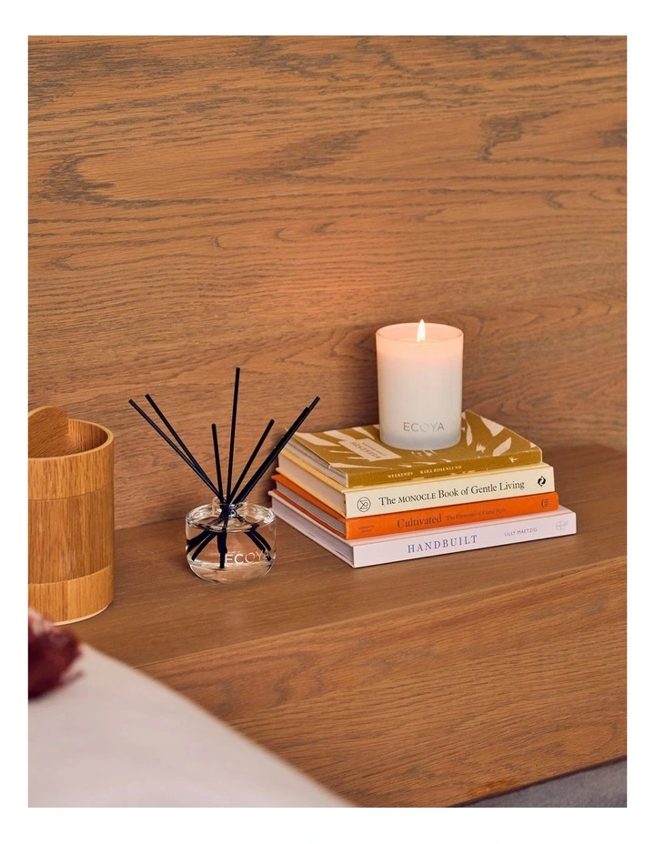 Sweet Pea & Jasmine Madison Candle 400g image 4