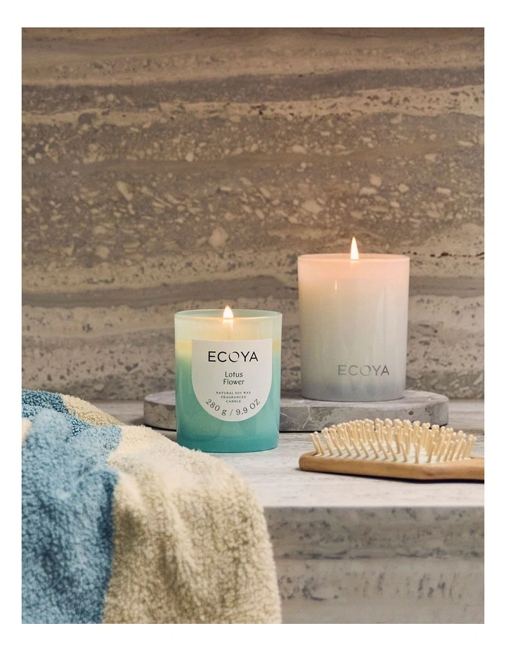 Lotus Flower Madison Candle 400g image 2