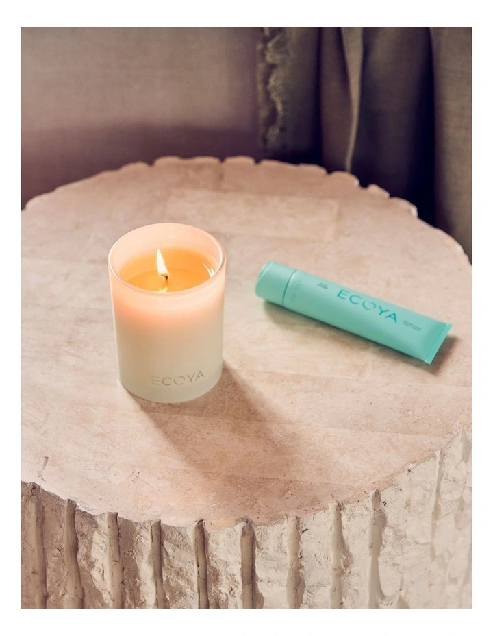 Lotus Flower Madison Candle 400g image 2