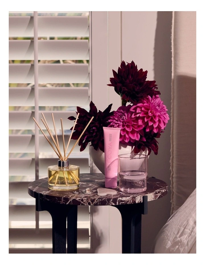 Sweet Pea & Jasmine Reed Diffuser 200ml image 3