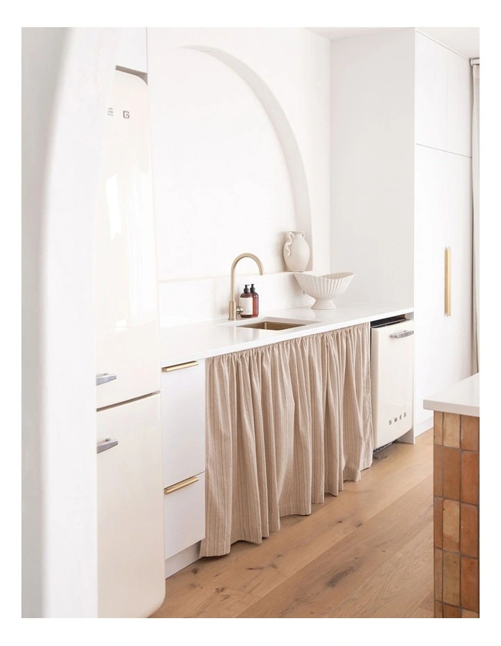 Therapy Lotion Cinnamon & Vanilla Bean Hand and Body image 2