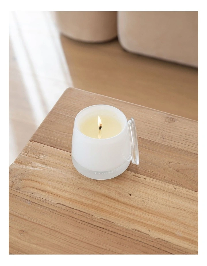 Therapy Unwind Coconut & Water Flower Candle image 3