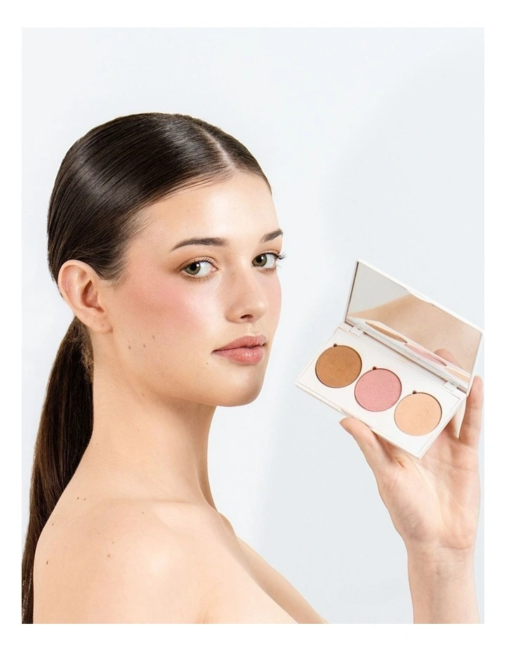 Glow Palette Trio 3g Powder Compact Cool image 2