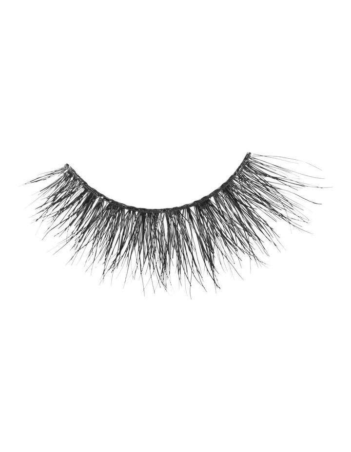 Chi Chi Look Real Faux Dramatic Double Layered Lashes image 1