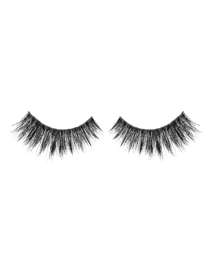 Chi Chi Look Real Faux Dramatic Multi Layered Lashes image 4