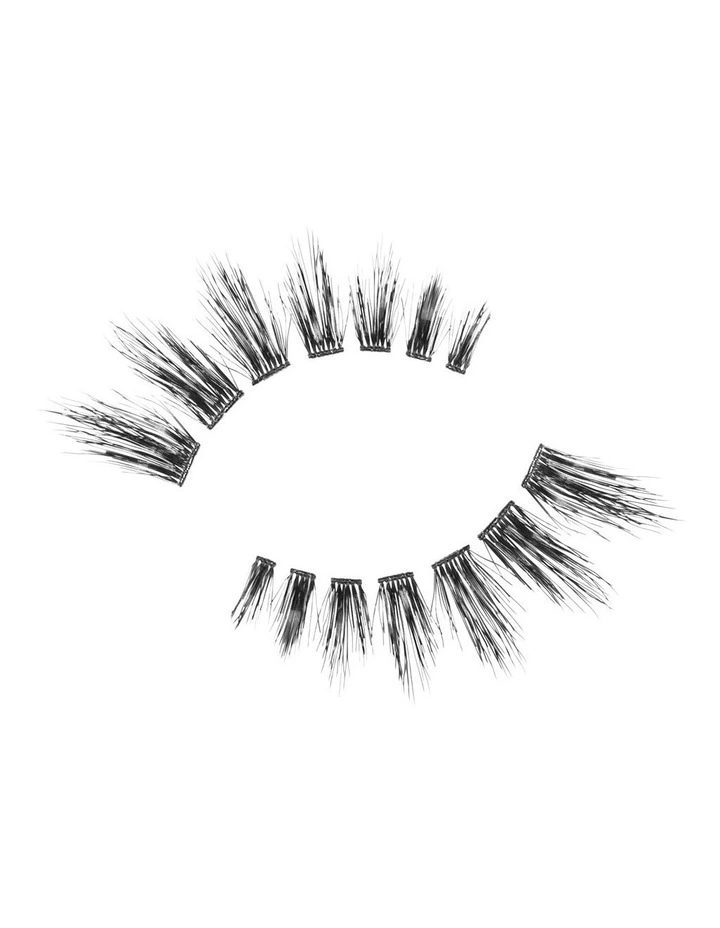 Chi Chi Look Real Faux Glamour Lashes | Claudia image 5