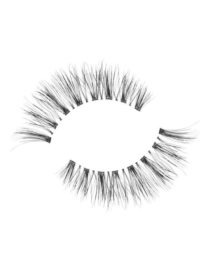 Chi Chi Look Real Faux Dramatic Lashes In Helena image 5
