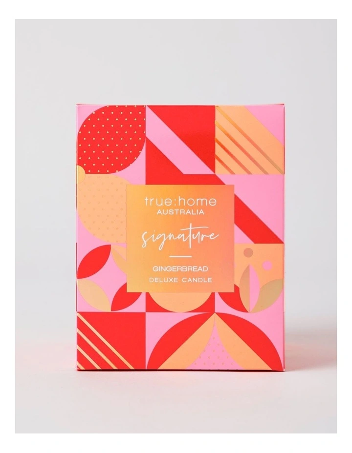 Signature Candle in Gingerbread image 3