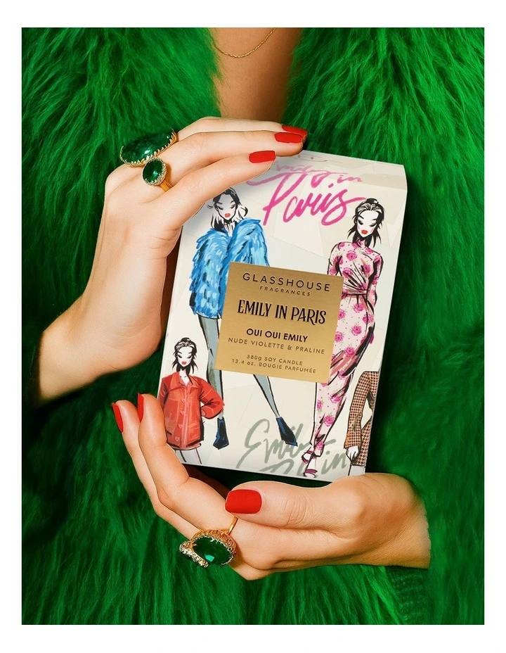 Oui Oui Emily Soy Candle 380g image 2