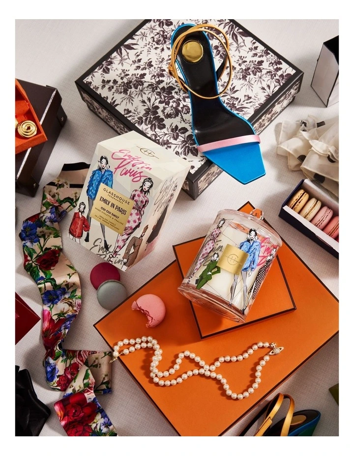 Oui Oui Emily Soy Candle 380g image 3