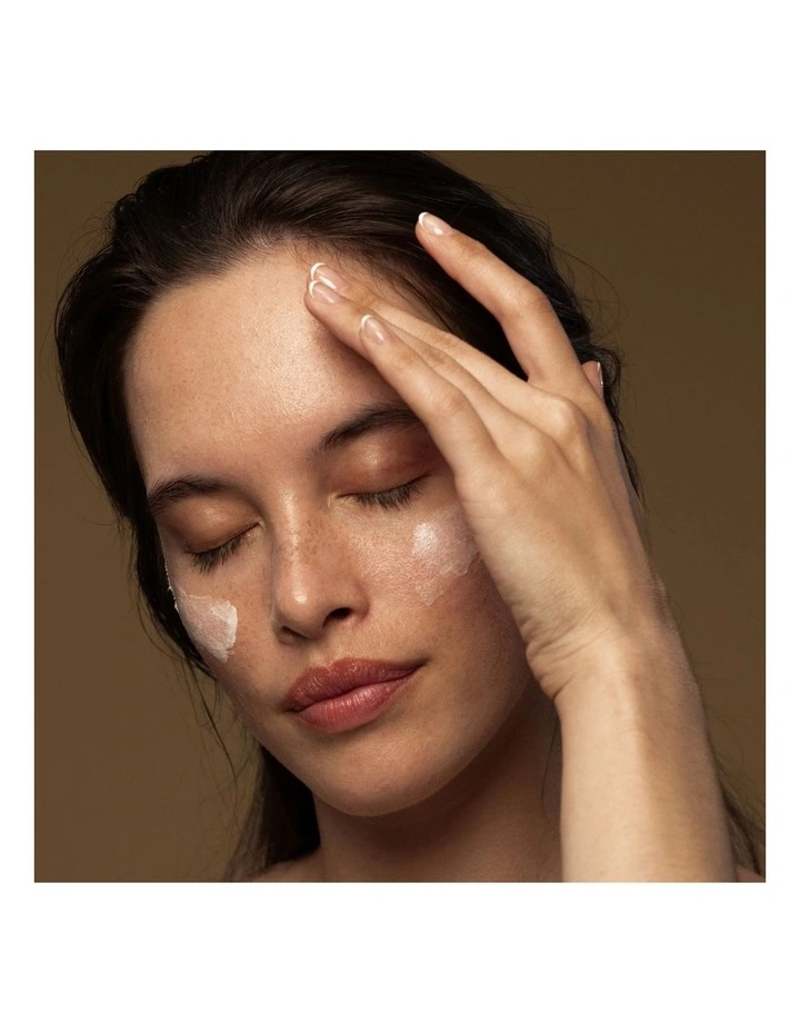 Rejoice Light Facial Day Cream 60Ml image 4