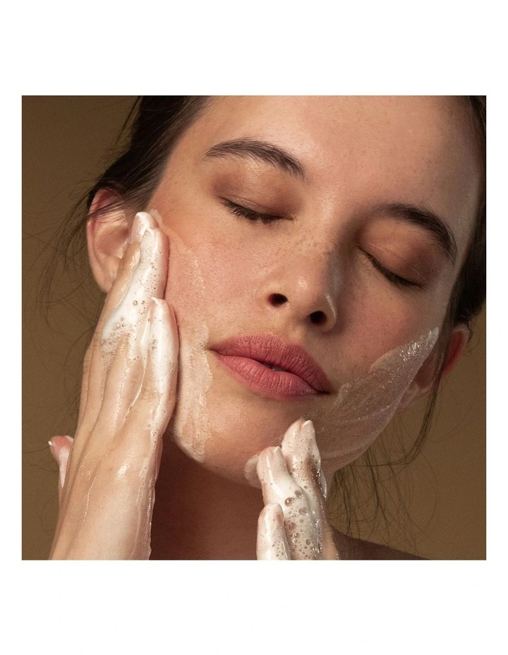 Gospel Vitamin C Skin-Glow Gel Cleanser 200ml image 4