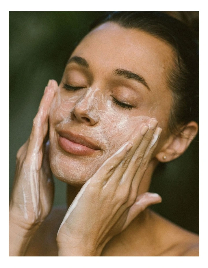 Hydration Skin System image 3