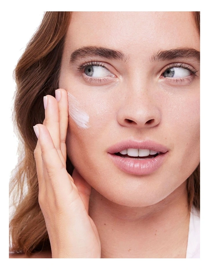 Merveillance Lift Firming Powdery Cream 50ml image 6
