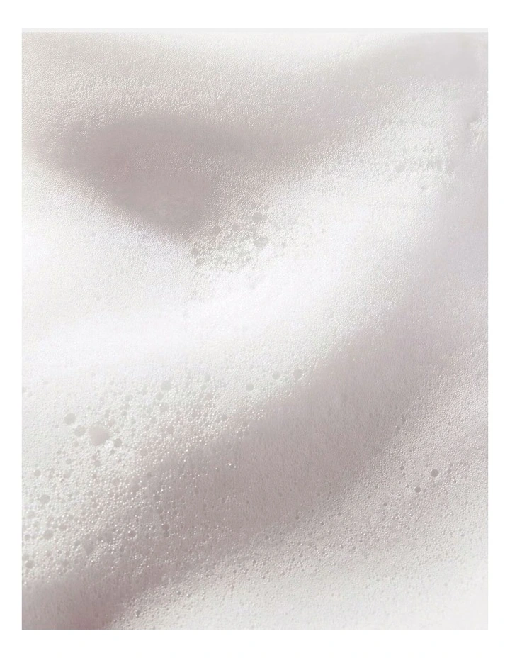 Very Rose Light Cleansing Foam 150ml image 2