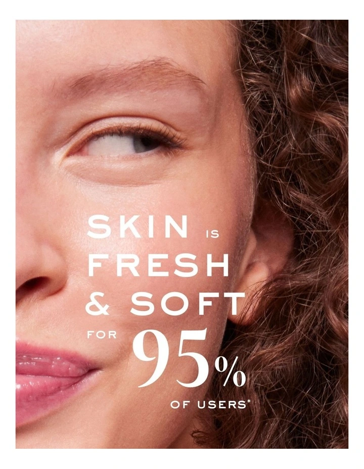 Very Rose Light Cleansing Foam 150ml image 3