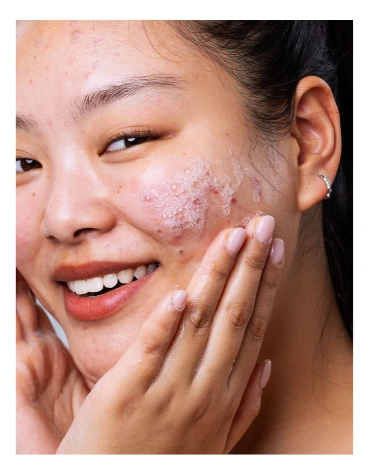 Sebiaclear Foaming Gel Cleanser 200ml image 4