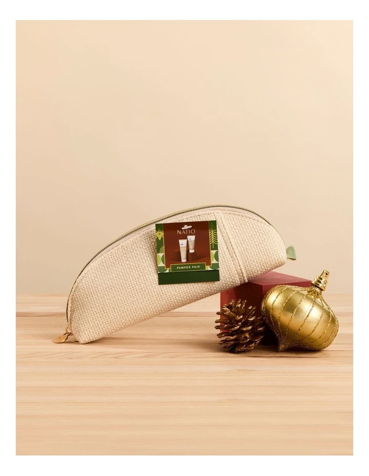 Pamper Pair Gift Set image 3