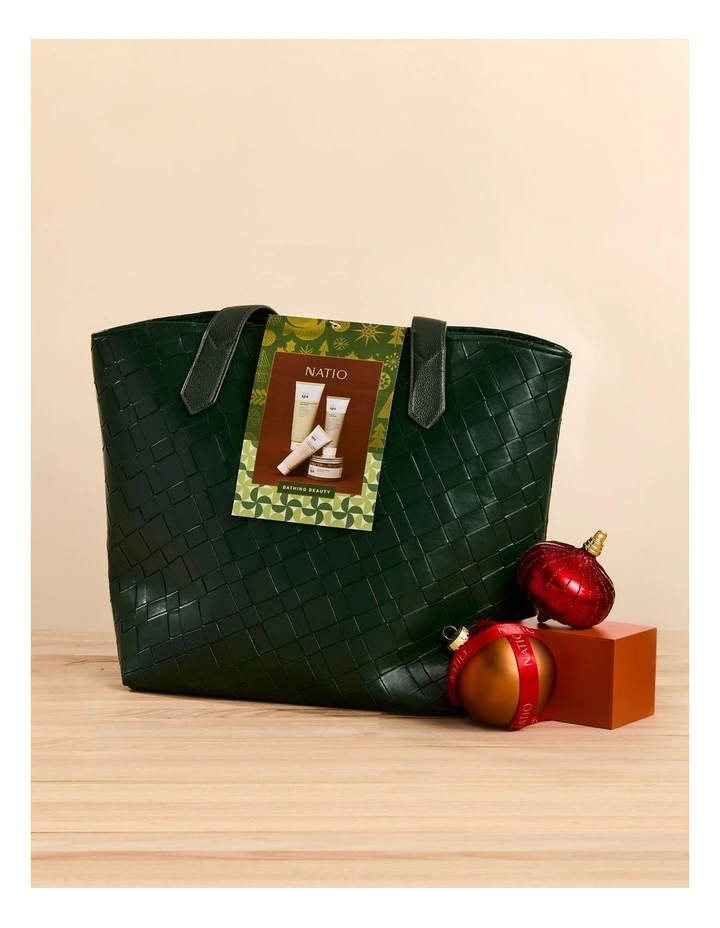Bathing Beauty Gift Set image 2