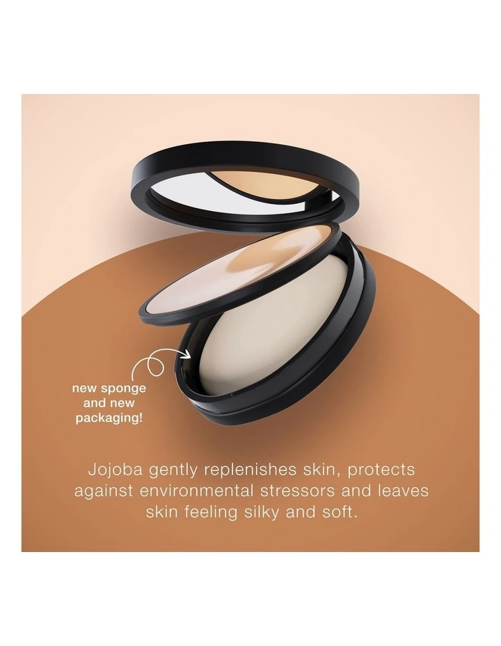 Cream to Powder Foundation image 6