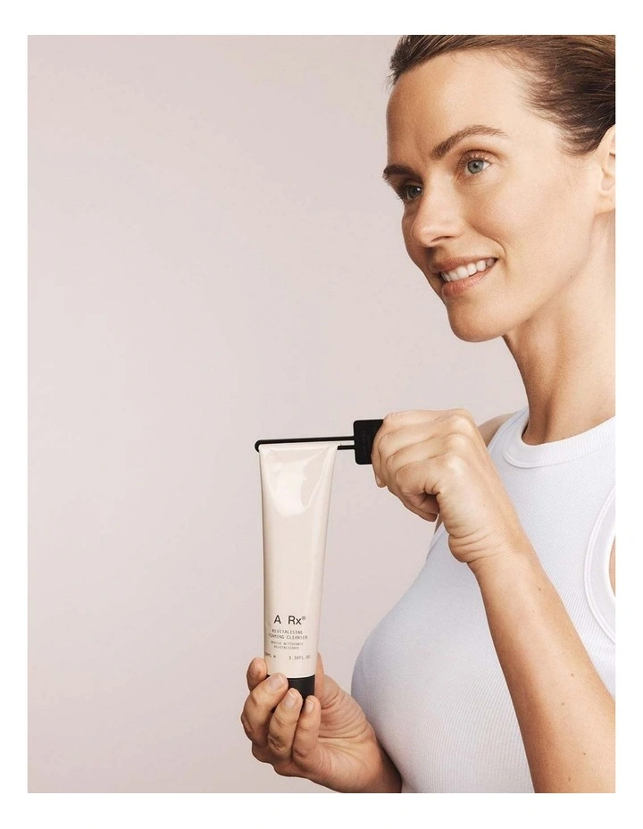 Revitalising Foaming Cleanser 100ml image 5