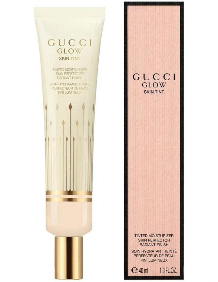 Glow Skin Tint Moisturizer image 7