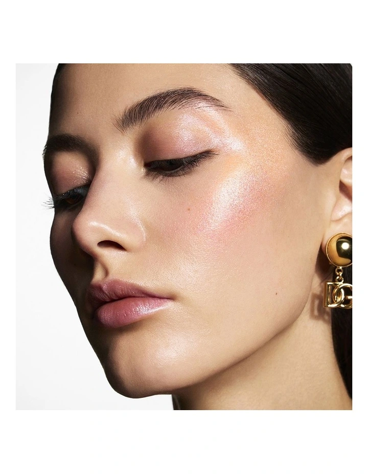 Glazelighter All Over Highlighter image 5