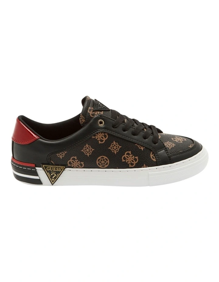 stores near me that sell vans shoes
