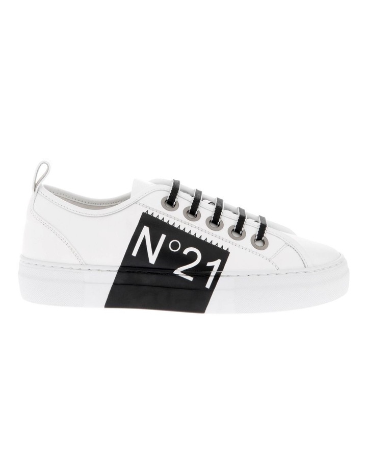 no 21 sneakers