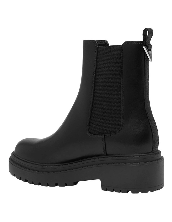 Leannaa Chelsea Boot in Black image 3