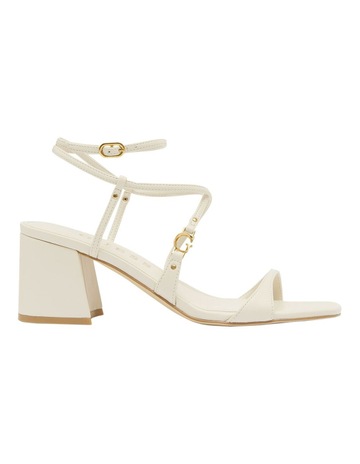 Cream 90067 colour