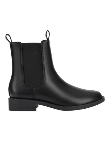 Grayson Chelsea Ankle Boots in Black