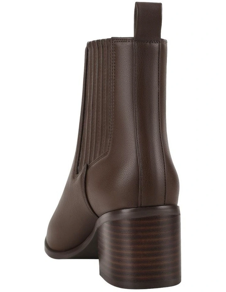 Fillipin Chelsea Ankle Boots in Chocolate Brown image 5
