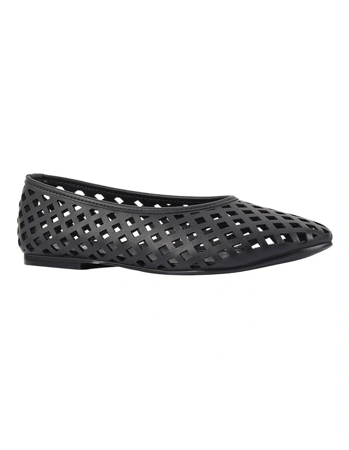 Dazed Ballet Flats in Black image 2