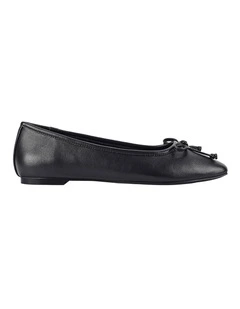 Eugenie Ballet Flats in Black
