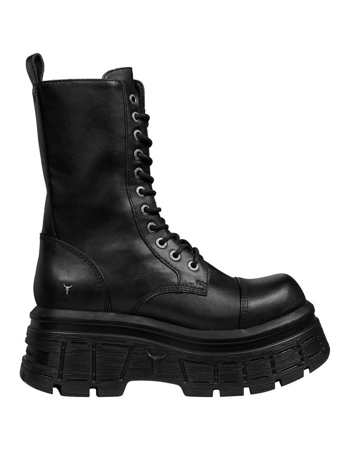 Situation Black Boot in Black image 1