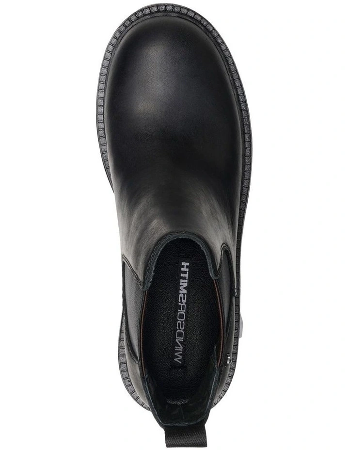 Intro Boots in Black Leather image 3