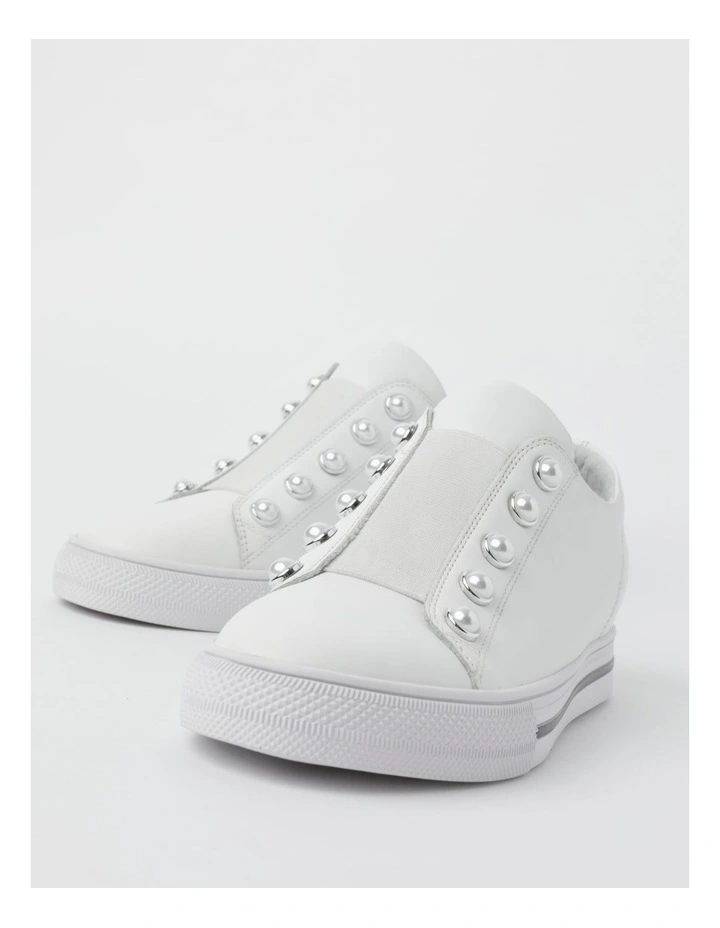 White sneakers with pearls clearance