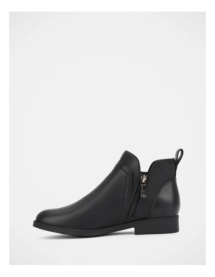 Catalina Boot in Black image 3