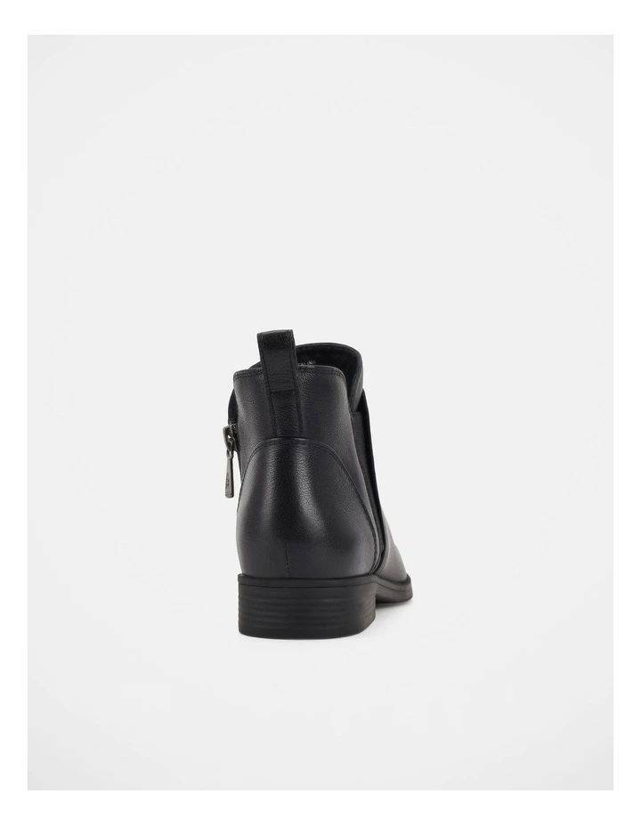 Catalina Boot in Black image 5
