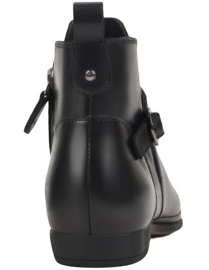 Cassie Boot in Black image 5