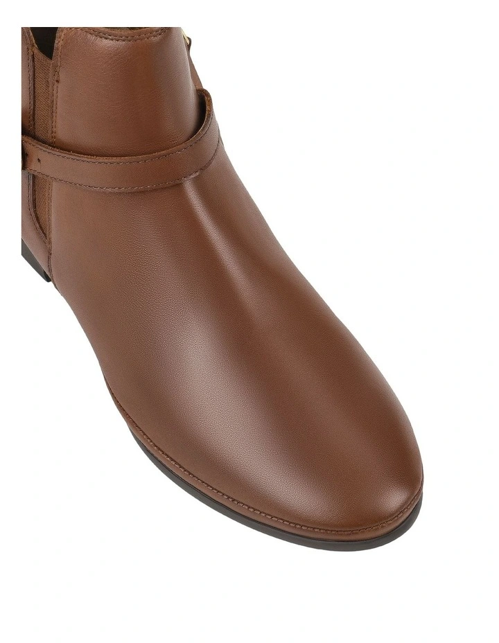 Cassie Boot in Brown image 4