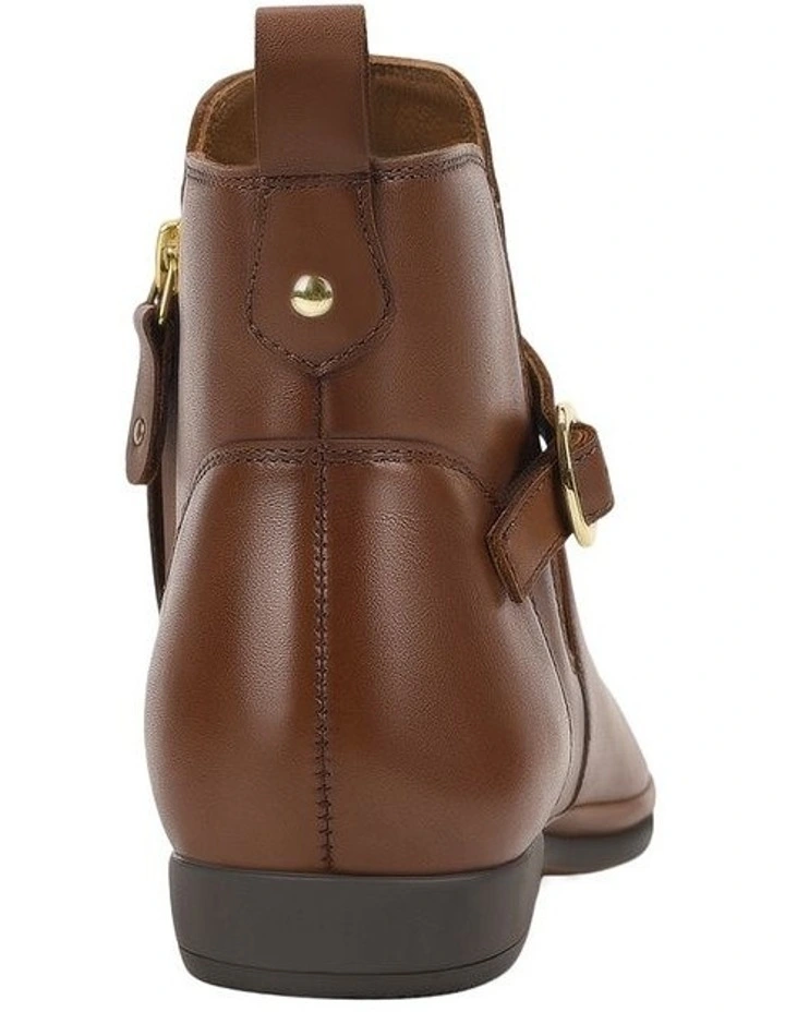 Cassie Boot in Brown image 5
