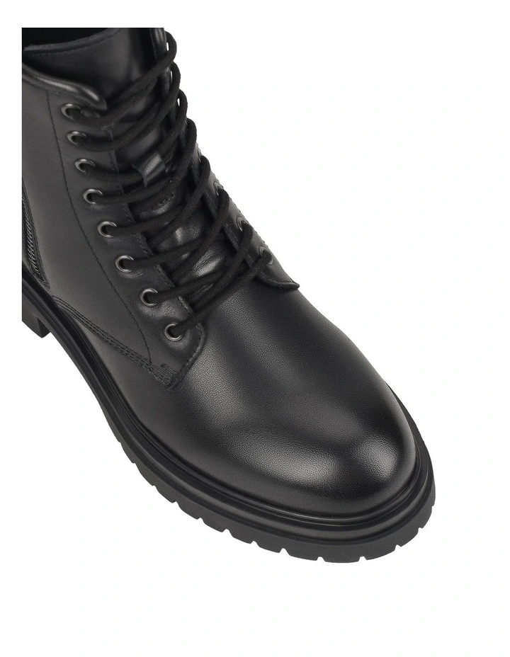 Doris Shoe in Black image 4