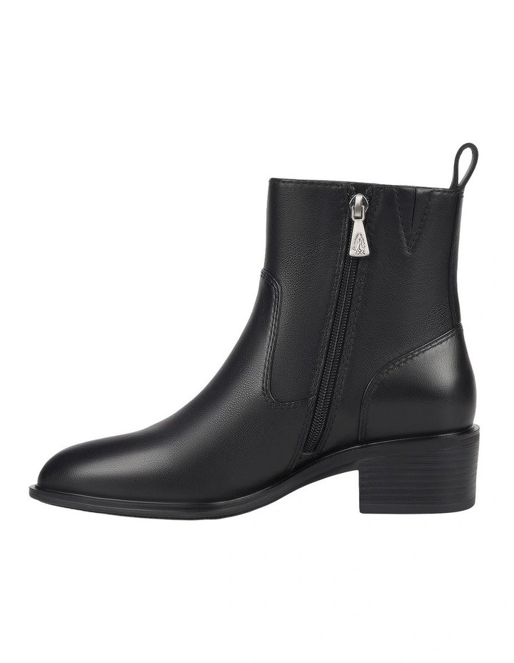 Quartz Boot in Black image 3