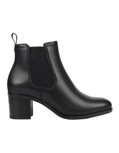 Scarlett Boot in Black