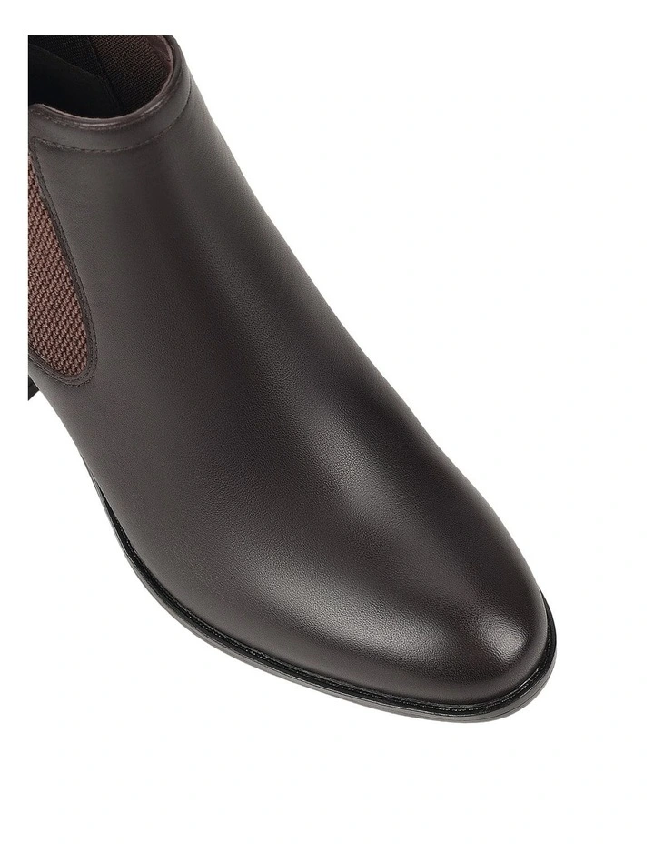 Scarlett Boot in Ground Coffee image 4