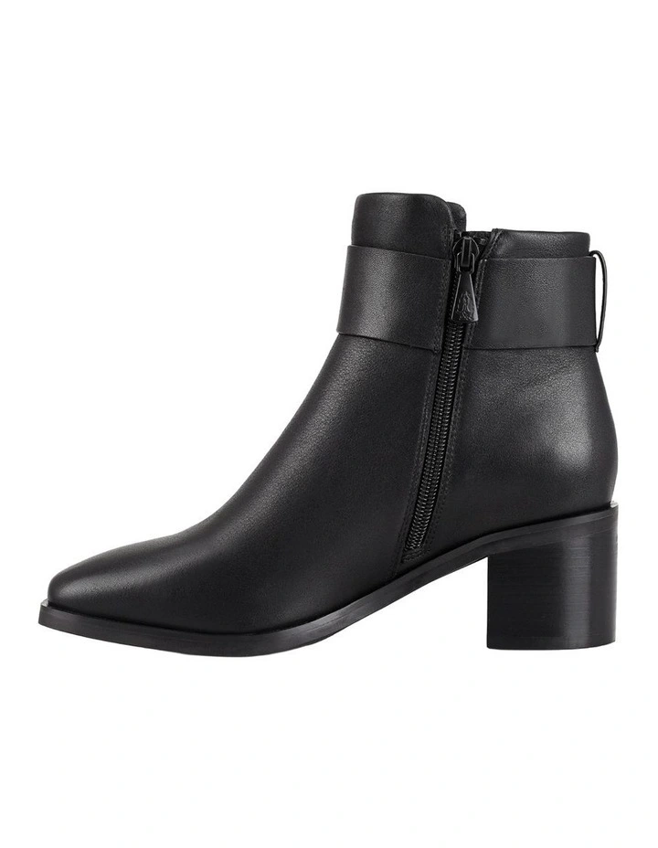 Special Boot in Black image 4