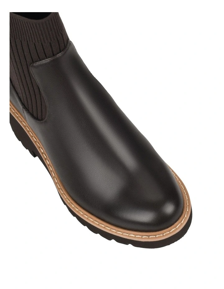 Wisteria Boots in Ground Coffee image 4